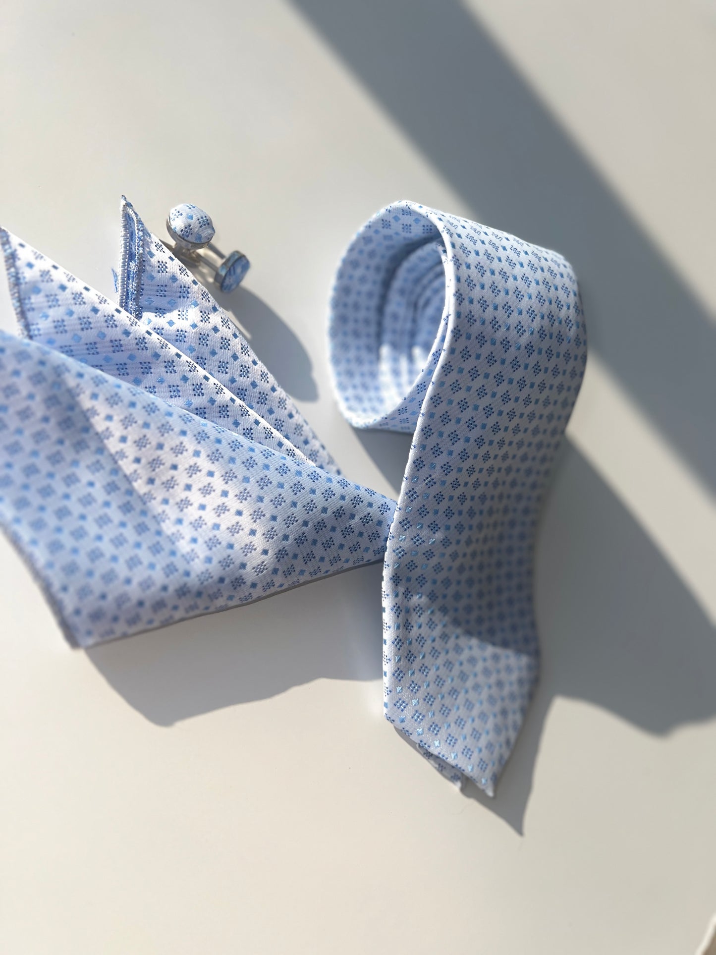 Sophisticated Blue Snowflake Pattern Tie Set with Cufflinks and Pocket Square